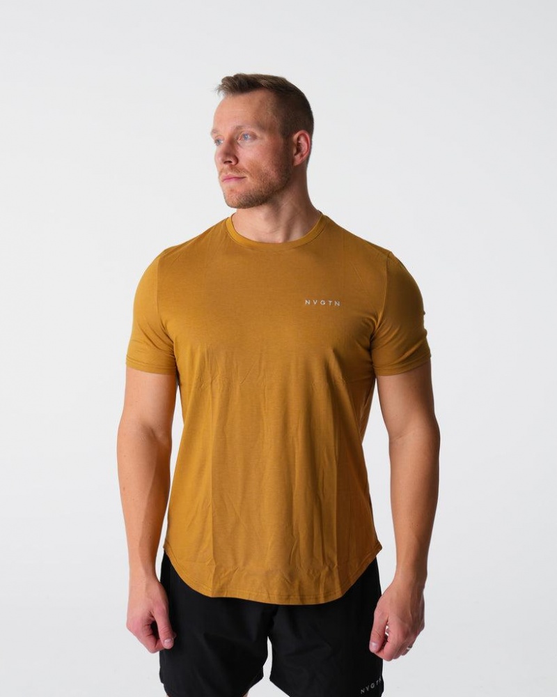 NVGTN Pulse Fitted Tee Miesten T Paidat Ruskea | FI665GS