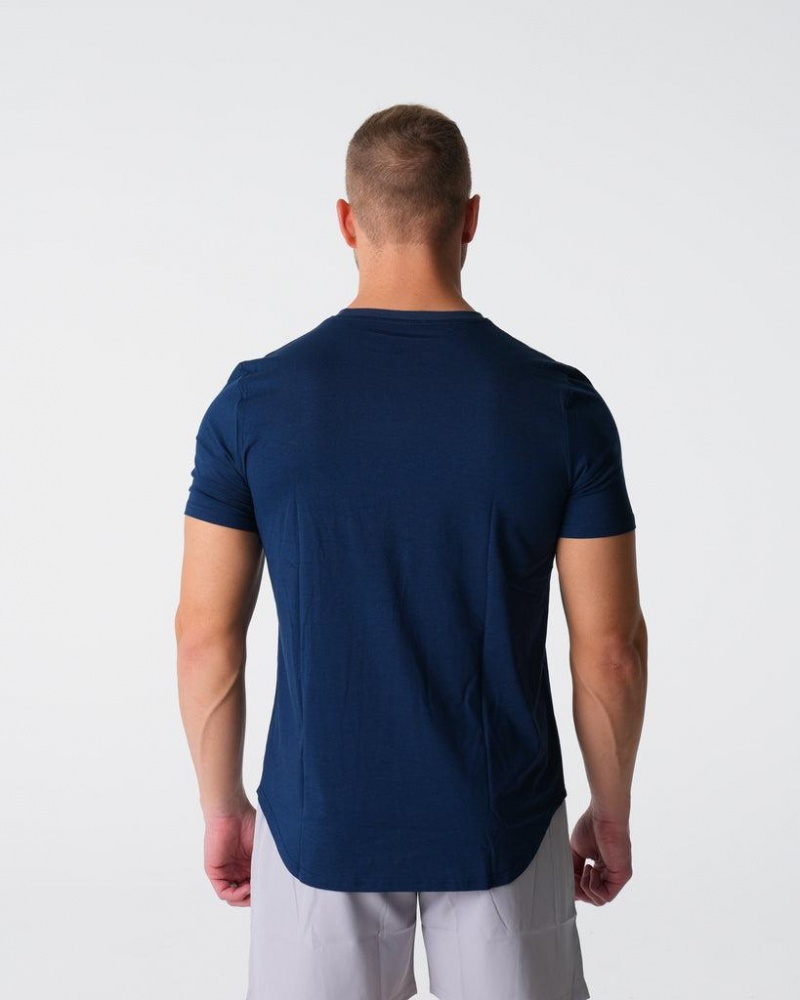 NVGTN Pulse Fitted Tee Miesten T Paidat Laivastonsininen | FI691GS